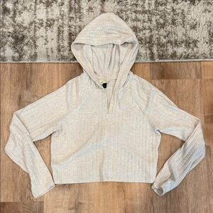 Universal Thread Women's Light Gray Hooded Sweatshirt